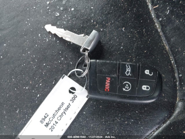 Chrysler 300 2014 2C3CCARG9EH183884 Image 11