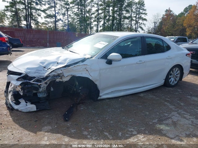4T1B11HK0JU673491 Toyota CAMRY LE