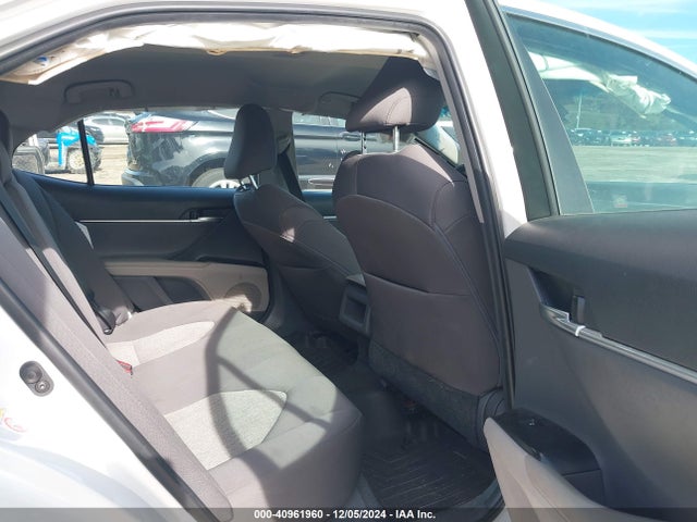 4T1B11HK0JU673491 Toyota CAMRY LE