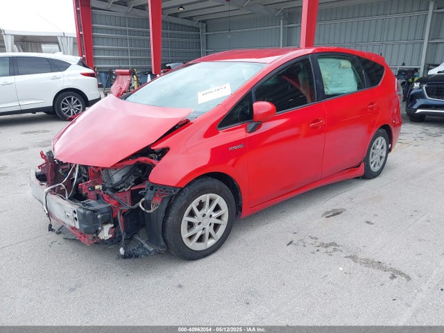 JTDZN3EU8GJ041616 Toyota Prius V Two