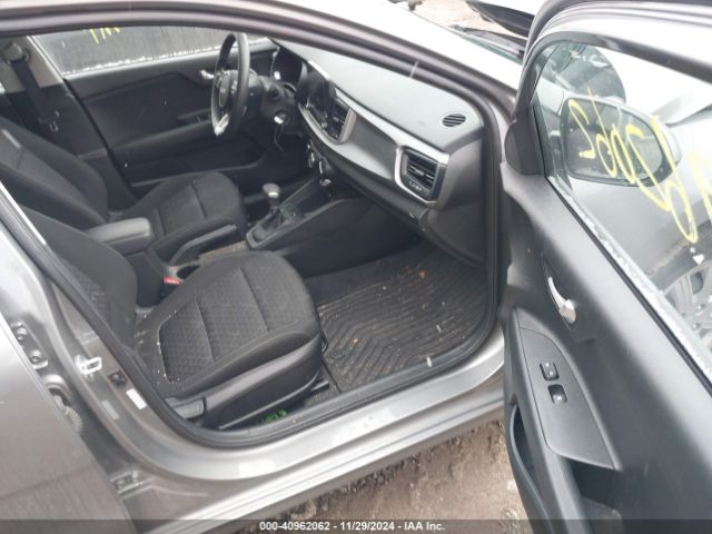 3KPA25AD2NE470963 KIA Rio 5-door S