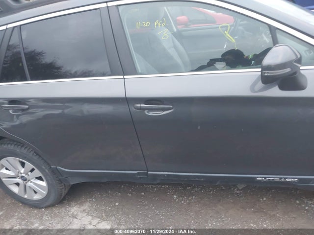 Subaru Outback 2.5i Premium 2018 4S4BSAFC6J3218532 Image 14