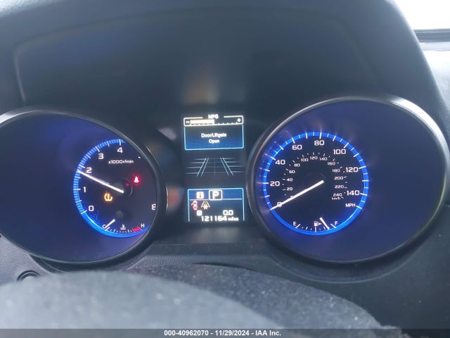 Subaru Outback 2.5i Premium 2018 4S4BSAFC6J3218532 Image 7