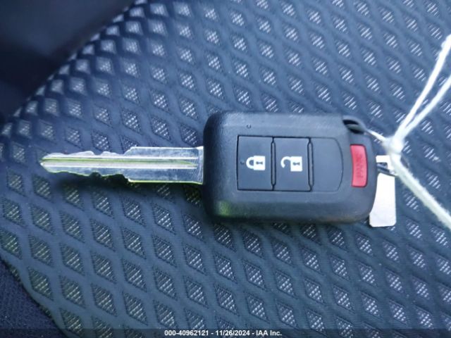 JA4AD2A36JZ015672 Mitsubishi Outlander Es