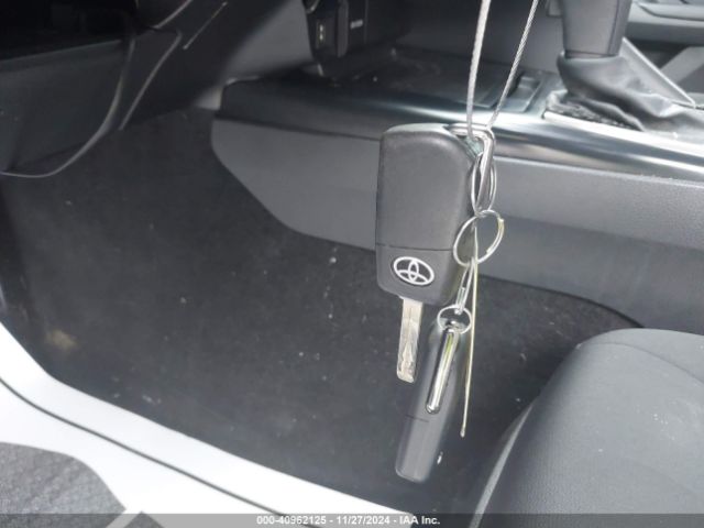 4T1C11AK7LU977175 Toyota CAMRY LE