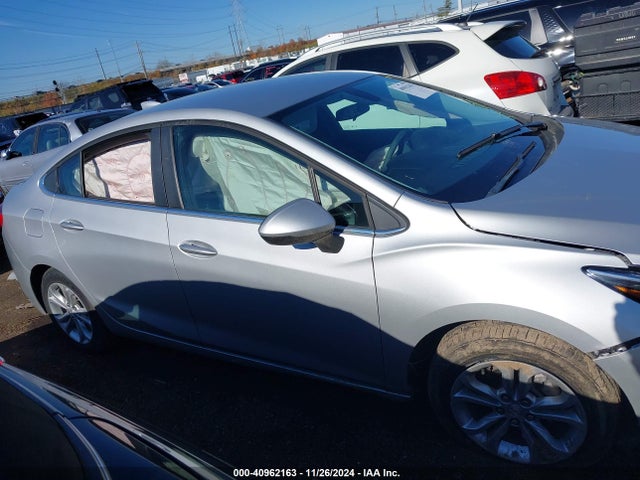 Chevrolet CRUZE LT 2019 1G1BE5SM9K7123368 Image 13