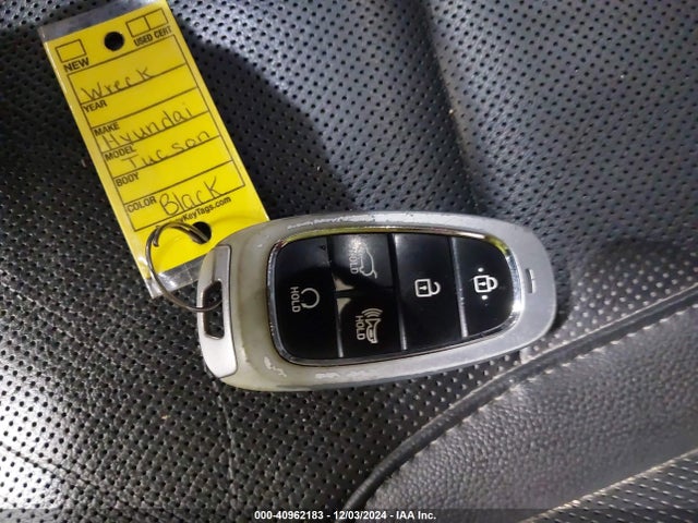 5NMJCCAE8NH079402 Hyundai TUCSON SEL