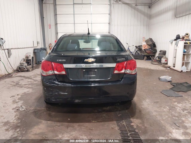1G1PA5SH9E7455125 Chevrolet Cruze Ls Auto