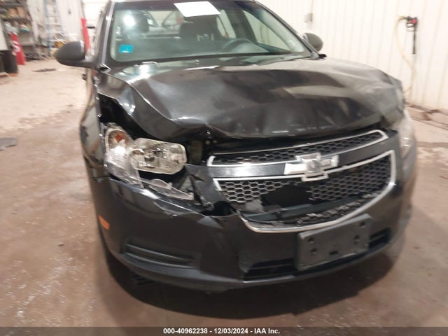 1G1PA5SH9E7455125 Chevrolet Cruze Ls Auto