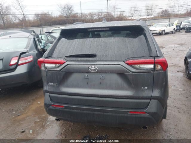 2T3K1RFV1KW051972 Toyota RAV4 LE