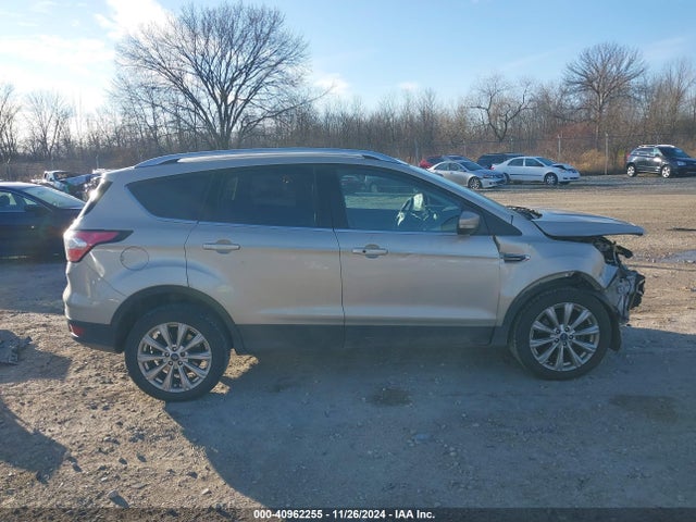 Ford Escape Titanium 2017 1FMCU9J90HUF08200 Image 14