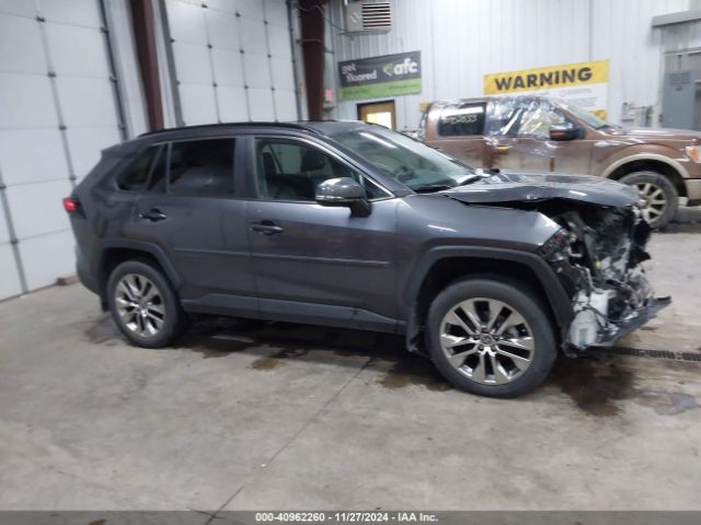 2T3A1RFV7MC249746 Toyota Rav4 Xle Premium