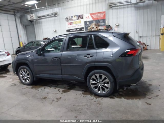 2T3A1RFV7MC249746 Toyota Rav4 Xle Premium