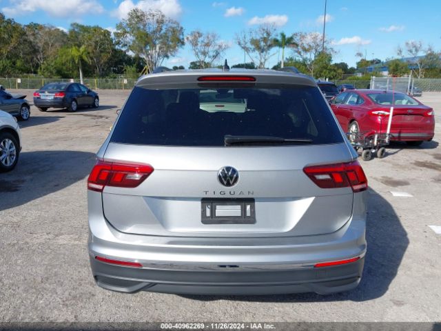 3VVRB7AX8RM139164 Volkswagen Tiguan 2.0t S