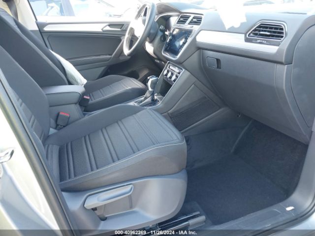 3VVRB7AX8RM139164 Volkswagen Tiguan 2.0t S