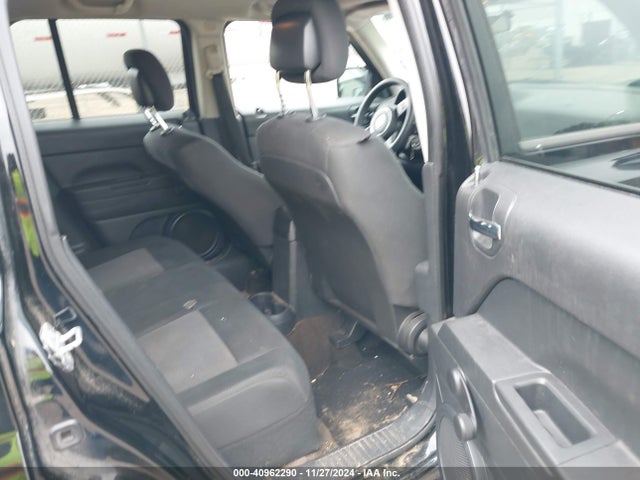 1C4NJPBA8ED508783 Jeep Patriot Sport