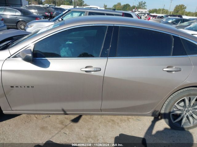 1G1ZG5ST8NF212035 Chevrolet Malibu Fwd Rs