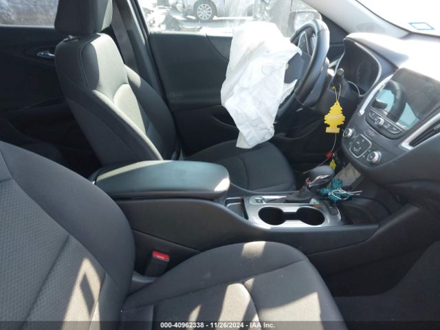 1G1ZG5ST8NF212035 Chevrolet Malibu Fwd Rs