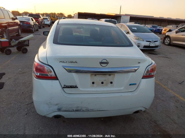 Nissan Altima 2.5 S 2014 1N4AL3AP6EN356820 Image 16
