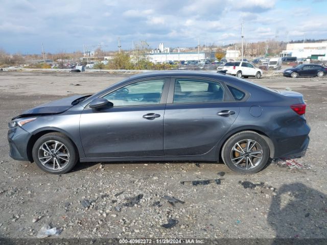 3KPF24AD0NE448668 KIA Forte Lxs