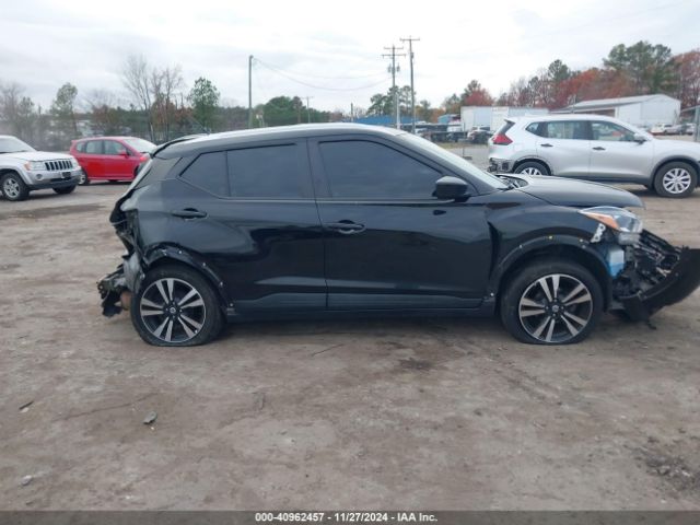 3N1CP5CV7LL527010 Nissan Kicks Sv Xtronic Cvt