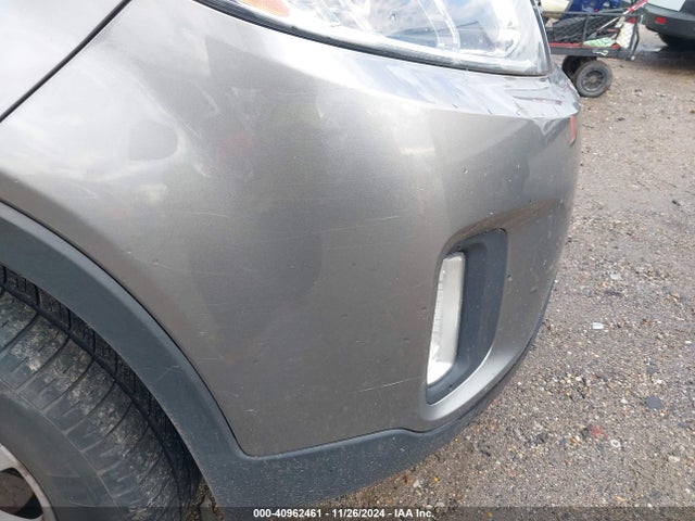 KIA SORENTO LX 2015 5XYKTCA67FG654713 Image 19