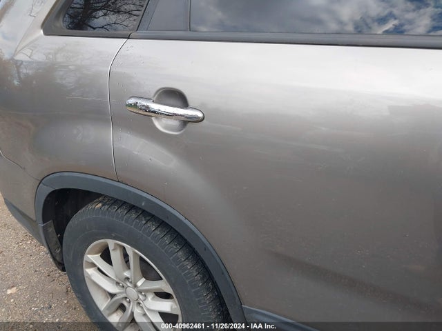 KIA SORENTO LX 2015 5XYKTCA67FG654713 Image 21