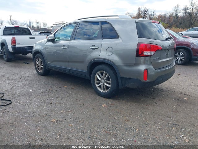 KIA SORENTO LX 2015 5XYKTCA67FG654713 Image 3