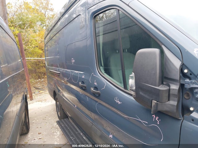 2019 Ford Transit-250 მანქანა იყიდება აუქციონზე, vin: 1FTYR3XM5KKB90047, აუქციონის ნომერი: 40962528
