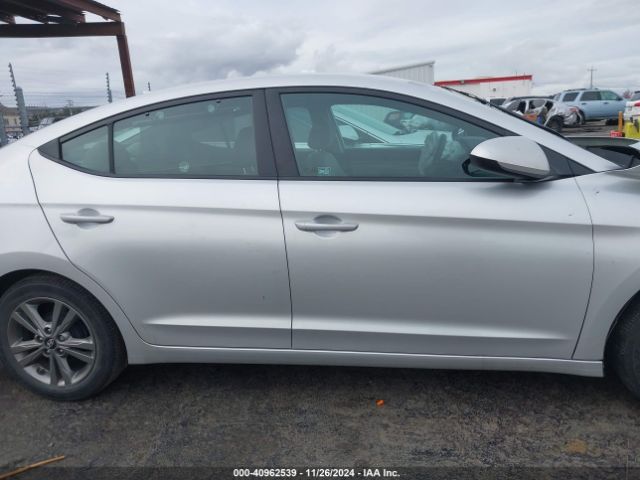 5NPD84LF2HH065707 Hyundai ELANTRA SE