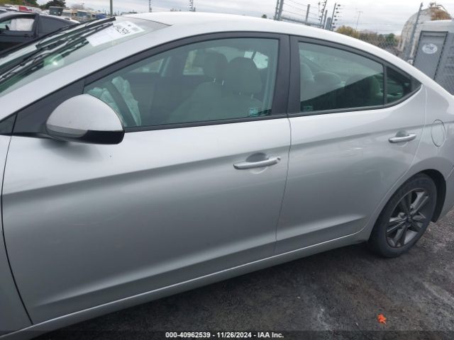 5NPD84LF2HH065707 Hyundai ELANTRA SE