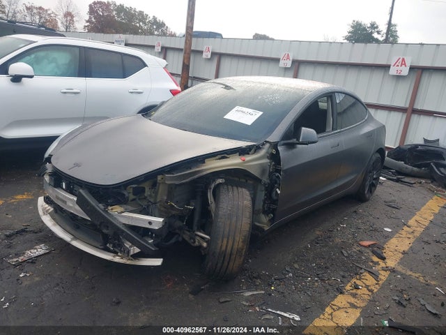 2019 TESLA MODEL 3 5YJ3E1EAXKF173583 Photo 1