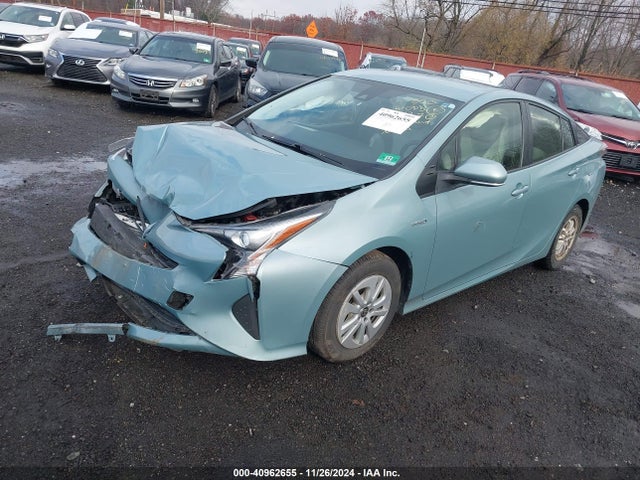 Toyota Prius Two 2017 JTDKBRFUXH3024530 Image 2