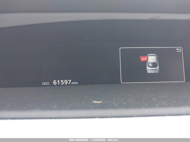 Toyota Prius Two 2017 JTDKBRFUXH3024530 Image 7