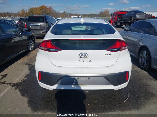 KMHC75LC0NU278971 Hyundai Ioniq Hybrid Se