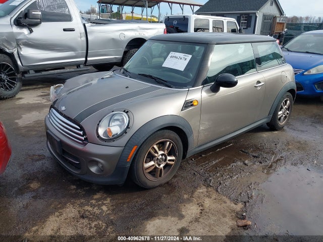 2012 MINI COOPER WMWSU3C54CT256843 Photo 1