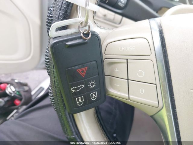 YV126MFK0F1361099 Volvo S60 T5 Premier