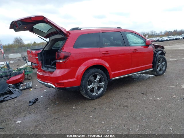 3C4PDCGG8ET261040 Dodge Journey Crossroad