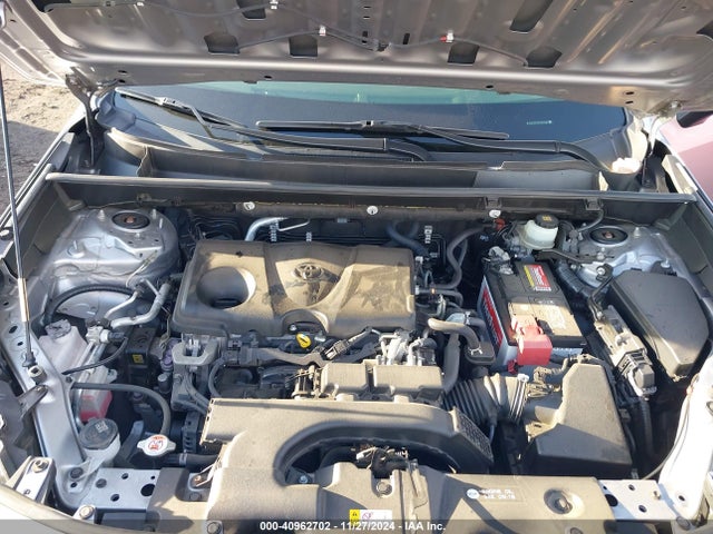 Toyota RAV4 LE 2019 JTMF1RFV0KD500699 Image 10