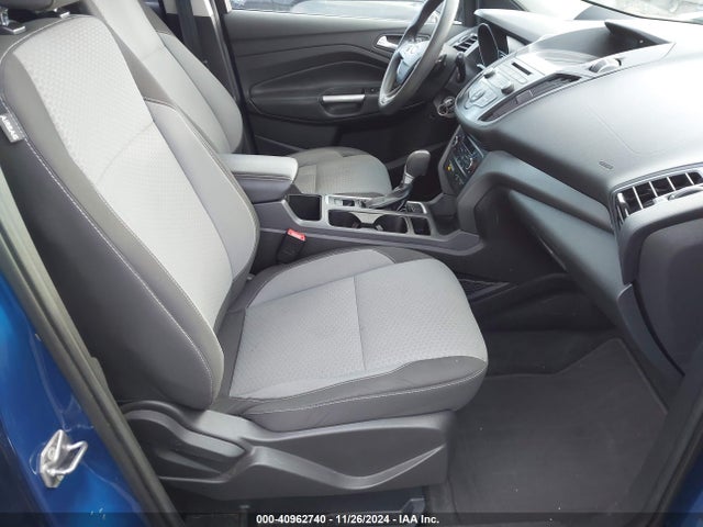 Ford ESCAPE SE 2017 1FMCU0GD6HUA13166 Image 5
