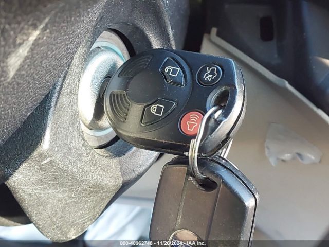 1FMCU0GD2HUD09267 Ford ESCAPE SE