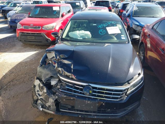1VWGT7A39HC076718 Volkswagen Passat 1.8t Se