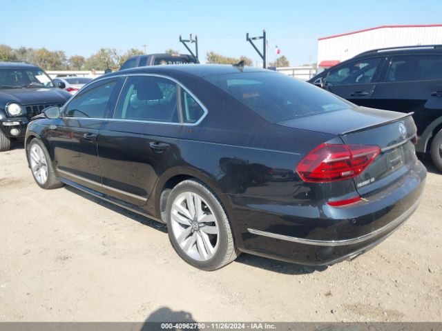 1VWGT7A39HC076718 Volkswagen Passat 1.8t Se