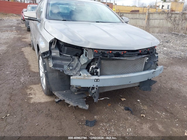 Chevrolet IMPALA 1LT 2017 2G1105S34H9196785 Image 18