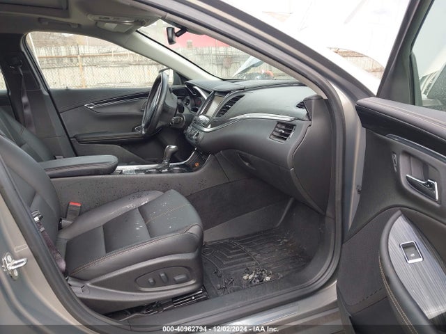 Chevrolet IMPALA 1LT 2017 2G1105S34H9196785 Image 5