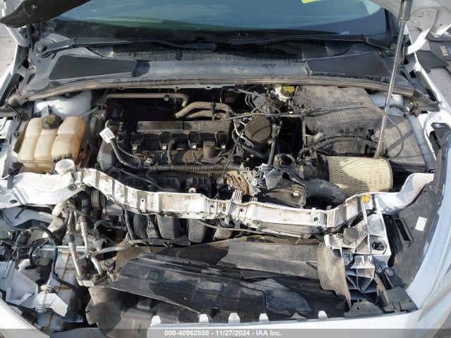 Ford FOCUS SE 2016 1FADP3F26GL298060 Image 10