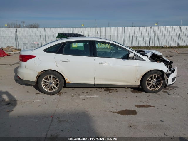 Ford FOCUS SE 2016 1FADP3F26GL298060 Image 13