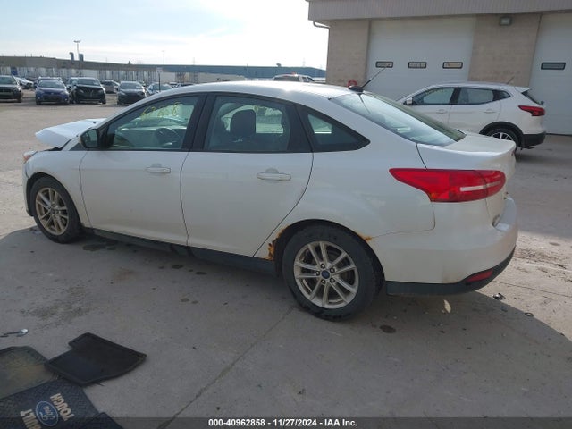 Ford FOCUS SE 2016 1FADP3F26GL298060 Image 3