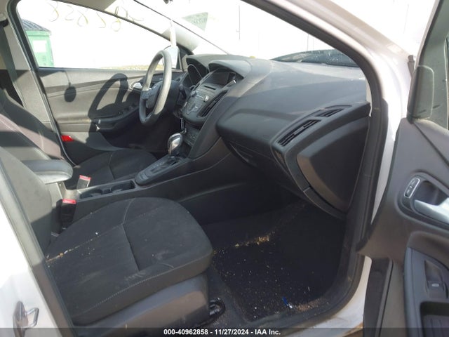 Ford FOCUS SE 2016 1FADP3F26GL298060 Image 5
