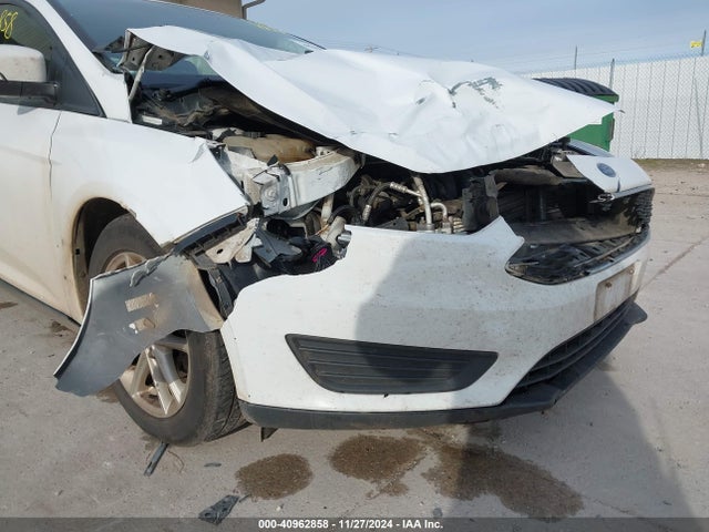 Ford FOCUS SE 2016 1FADP3F26GL298060 Image 6
